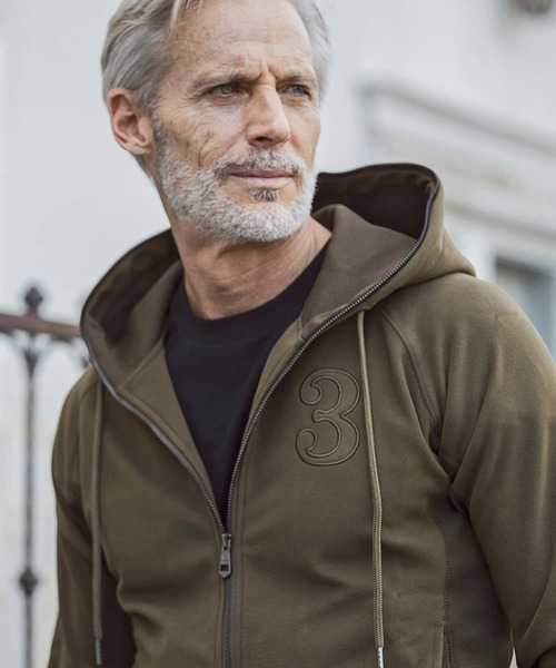 1PIU1UGUALE3 RELAX 「1PIU1UGUALE3 RELAX 」 ジップアップパーカー X