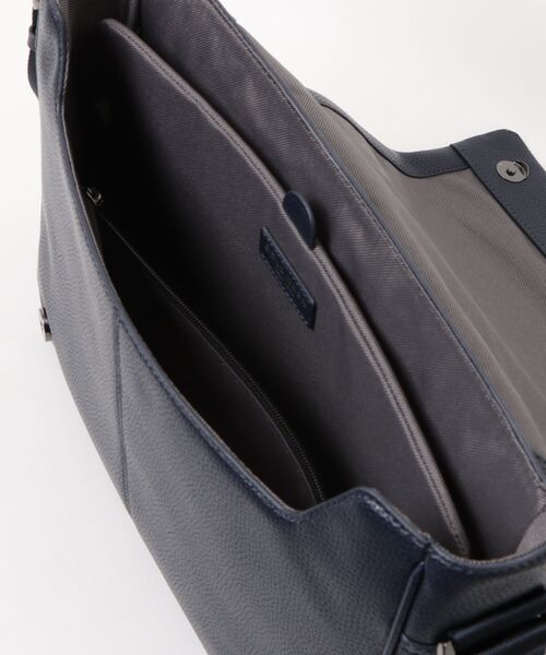 COLE HAAN（コールハーン） ショルダーバッグ ベルモント