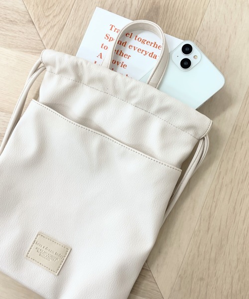 OVHEE Minette Shoulder Bag Ivory/フェイクレザー 肩掛けバッグ feepur ショルダーバッグ バッグ フェイクレザーショルダー