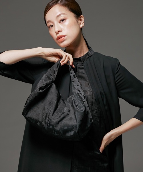 セットアップ 「喪服・礼服」日本製米沢織生地使用 フォーマル3点セット（バック＋袱紗＋念珠入れ）「Callarus」 レディース