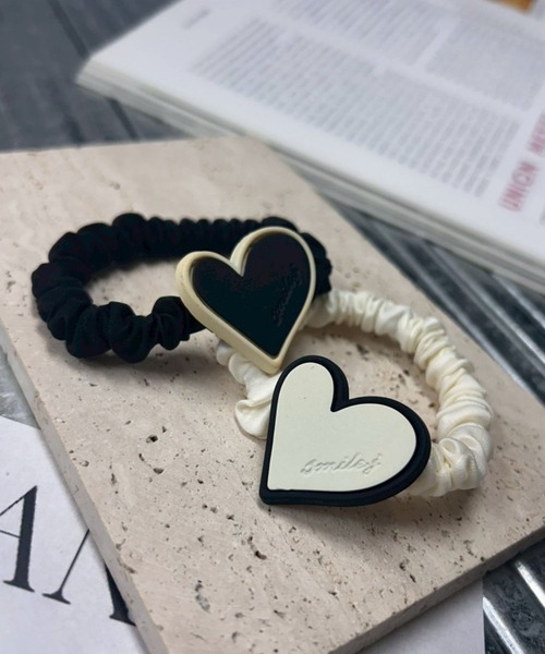 シュシュ 「456750」モノトーンハートヘアゴム（RZ） : ZOZOTOWN Yahoo