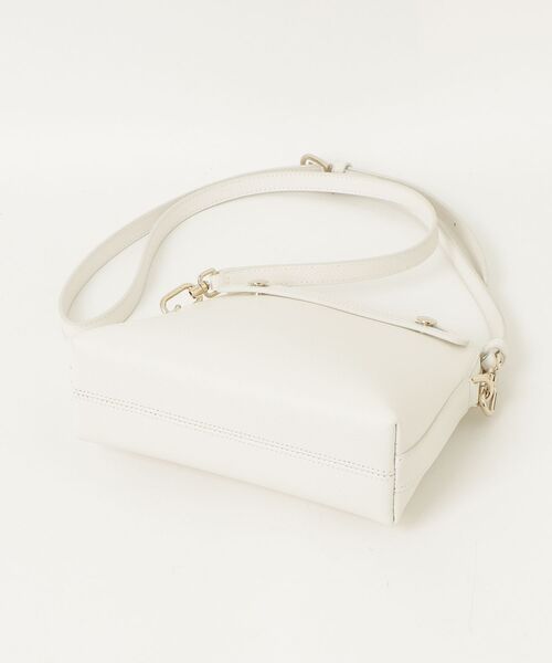 FURLA（フルラ） ショルダーバッグ - ホワイト レディース : ZOZOTOWN
