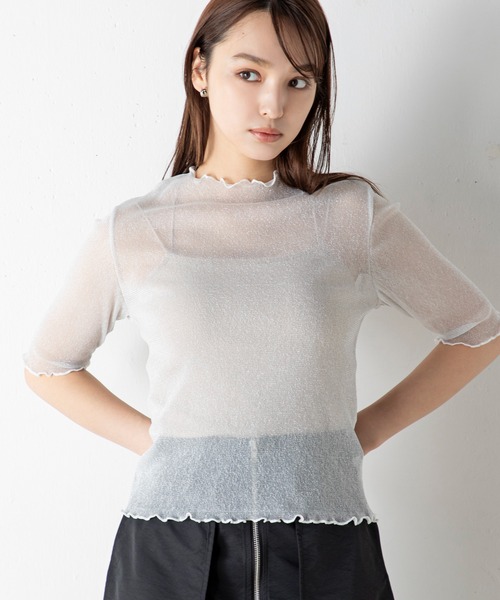 MILLION CARATS（ミリオンカラッツ） tシャツ 半袖 ハイネックと、袖の