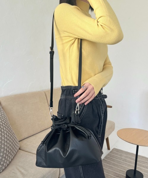 ALDO*シンプル*上品*巾着バッグ*ショルダーバック/Ameliebucketx セール】巾着バッグ ショルダーナイロンバッグ韓国（ショルダー