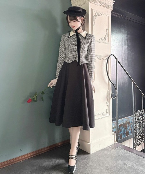 an another angelus　ワンピース　未使用品　フィント an another angelus】 配色パイピングドット柄ワンピースコート