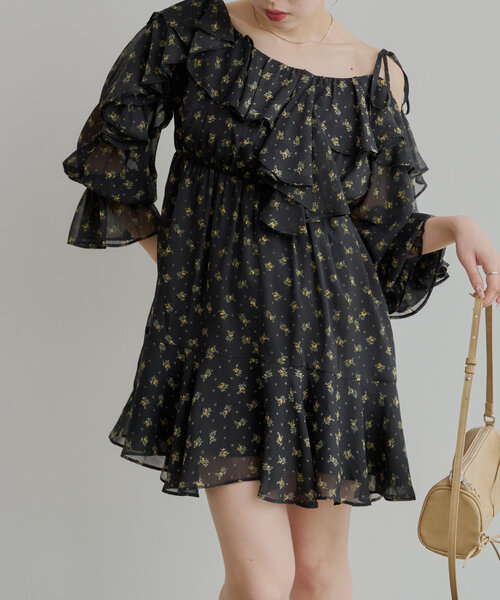 シェリエ、フリルミニワンピース shelle＊シェリエ＊フリルミニワンピース＊ブラック＊新品
