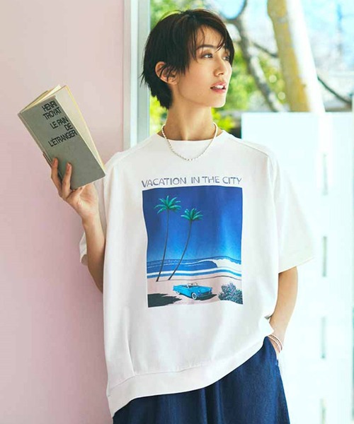 tシャツ ＩＥＤＩＴ　永井博さんコラボ　ＶＡＣＡＴＩＯＮ　ＩＮ　ＴＨＥ　ＣＩＴＹ　コクーンＴシャツ「ホワイト」 レディース