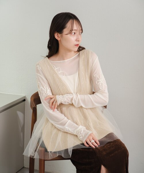 Kastane（カスタネ） tシャツ 「ロングセラー」フラワーコード刺繍
