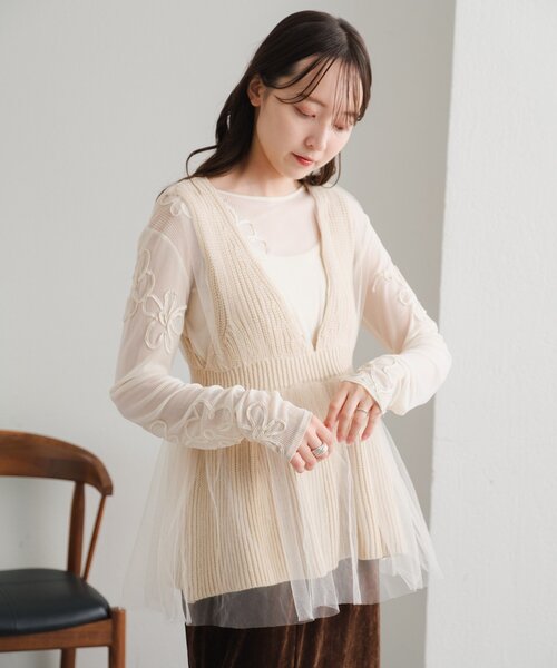 Kastane（カスタネ） tシャツ フラワーコード刺繍シアーTOPS