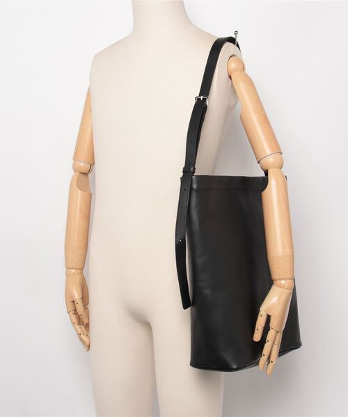 ITTI（イッチ） ショルダーバッグ ITTI/別注 MARY BUCKET SHOULDER