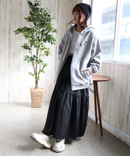 Disney（ディズニー） パーカー アートワーク デザイン 裏起毛 胸