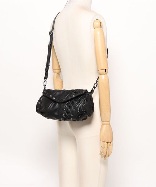 新品✨タグ付き♪デシグアル　ショルダーバッグ　新作 　ブラック　大特価‼️ Desigual（デシグアル） ショルダーバッグ バッグ チャーム付きドロー