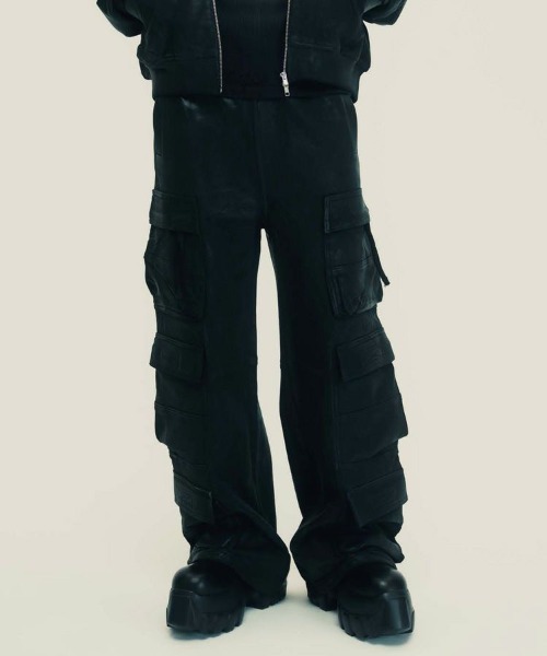 ジーンズ 「BREATH」COATING TRIPLE CARGO PANTS / ブラック 「BR25AW-P1001」 メンズの画像