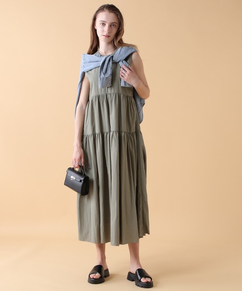 「saloon」 フラットサンダル MEDIUM ブラック レディース_画像2