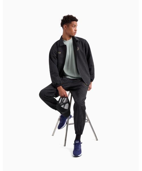 「EMPORIO ARMANI EA7」 チノパンツ SMALL ブラック メンズの画像