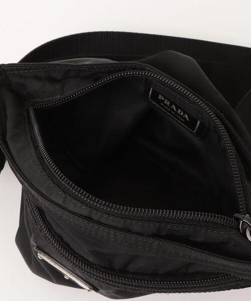 PRADA プラダ ショルダーバッグ 三角ロゴ 三角プレート ブラック バッグ PRADA（プラダ） 三角ロゴ ショルダーバッグ - ブラック レディース