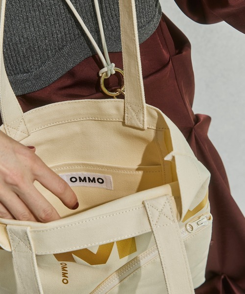 OMMO（オーエムエムオー） トートバッグ ARCH POCKET TOTE レディース
