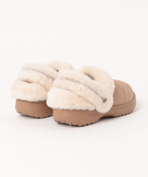 crocs（クロックス） サンダル UNFRGTBLE QUILTED VEGAN SUEDE