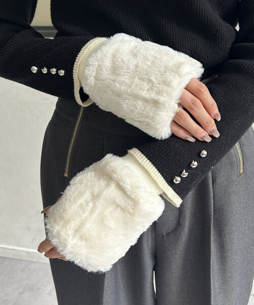 Vivienne Westwood フェイクファー ハンドウォーマー LANVIN SPORT フェイクファーハンドウォーマー -デサントストア