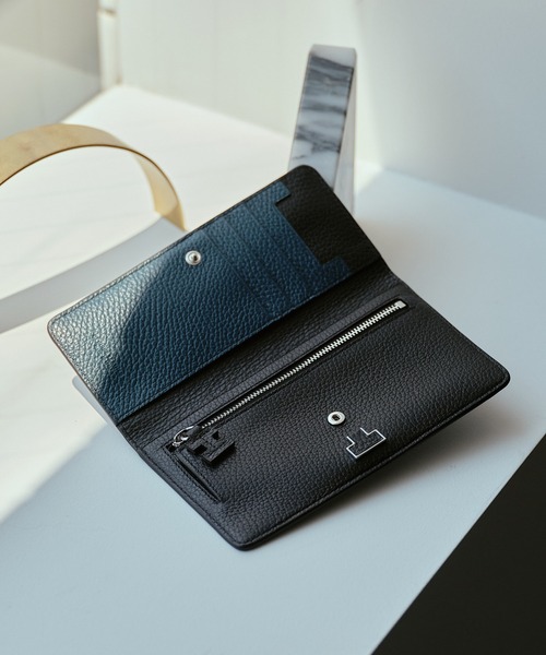 ★極美品★IACUCCI イアクッチ　アバ ウォレット CERVO 折財布 IACUCCI(イアクッチ)｜アバ ウォレット CERVO/サンドベージュ の通販