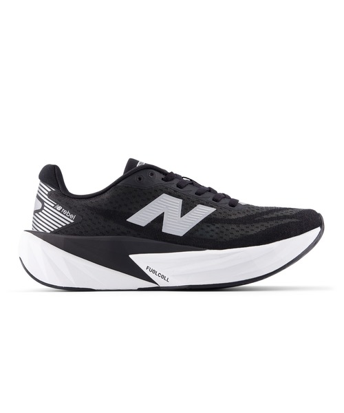 美品　ニューバランス　FuelCell Rebel V5 26センチ New Balance（ニューバランス） スニーカー FuelCell Rebel v5