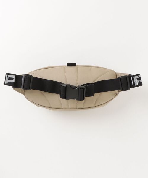 Supreme（シュプリーム） ショルダーバッグ - ベージュ メンズ