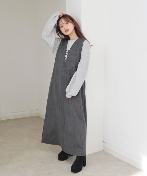 CECIL McBEE（セシルマクビー） ワンピース ウールライク深Vネック