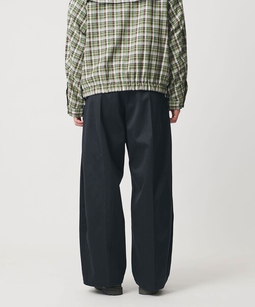 ワイドパンツ チノパン 「KHOKI for UNITED ARROWS ＆ SONS」 TUCK PANTS/パンツ メンズ レディースの画像