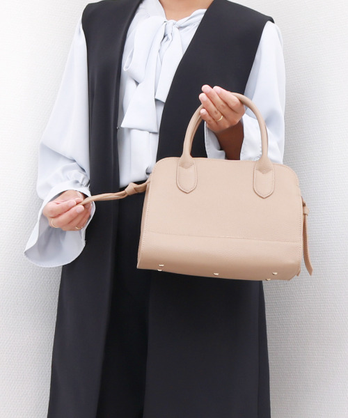 今年も話題の perche 牛革スクエア2way手提げ / ペルケ ハンドバッグ バッグ