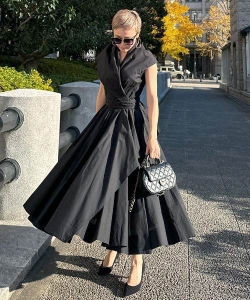 [JENNE] безрукавка One-piece SMALL белый женский 