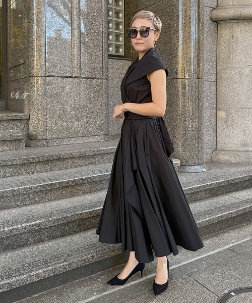 [JENNE] безрукавка One-piece SMALL белый женский 
