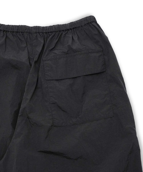 ATON（エイトン） パンツ HAND DYED NYLON OVER PANTS メンズ