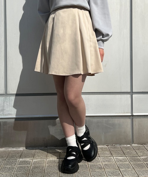F i.n.t（フィント） スカート ロゴ刺繍入りサイドプリーツミニ