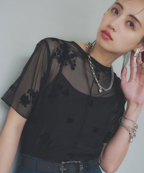 tシャツ 2WAYフラワーフロッキーＵネックＴ(HARE) レディース 2WAYフラワーフロッキーUネックT(HARE)（Tシャツ/カットソー