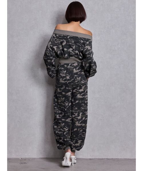 GYDA 新品　トレーナー GYDA（ジェイダ） トレーナー スウェット Symmetry GYDAロゴemboss