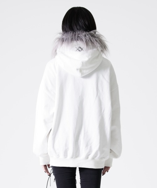 『REFLEM/レフレム』ファー付き顔料加工ZIPパーカー/ホワイト REFLEM（レフレム） パーカー 「REFLEM/レフレム」ファー付きタイポZIP