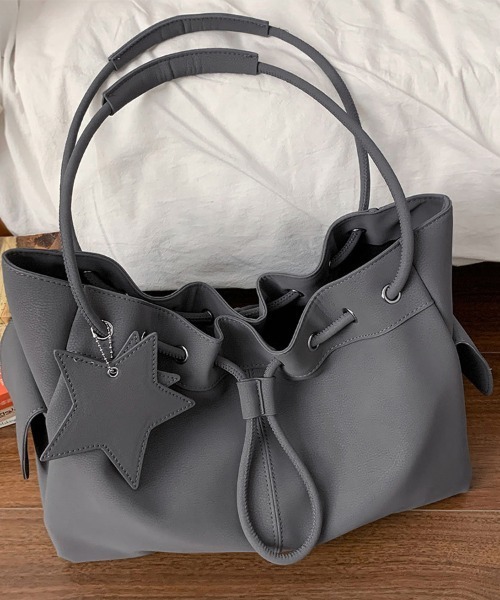 ショルダーバッグ バッグ 星チャーム付きショルダーバッグ レディース