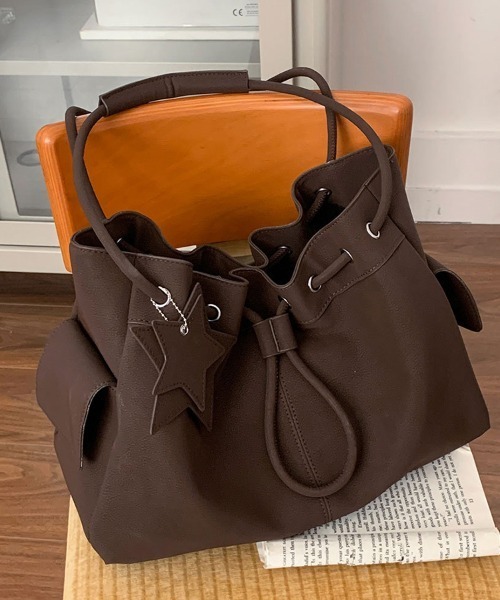 ショルダーバッグ バッグ 星チャーム付きショルダーバッグ レディース