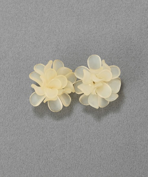 Phoebe ピアス マーガレットフラワーカラーピアス/お花/大ぶり/存在感  