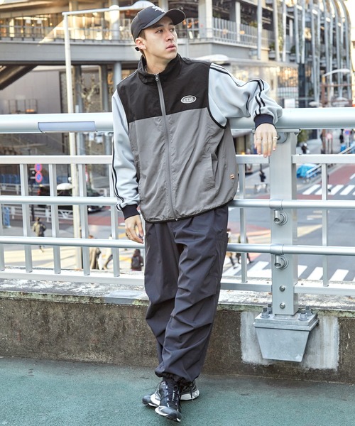 MONO-MART（モノマート） ベスト ジレ 「CODDERR」サークルロゴ刺繍