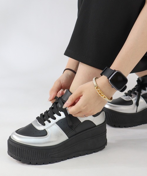 LOVEHUNTER（ラブハンター） スニーカー 軽量厚底 ボリュームソール