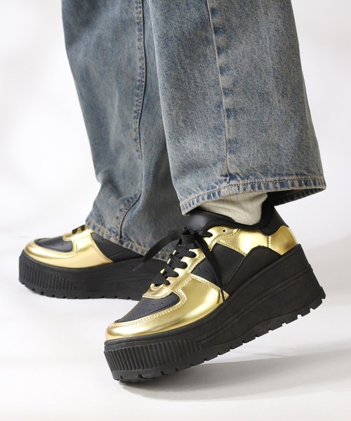 LOVEHUNTER（ラブハンター） スニーカー 軽量厚底 ボリュームソール