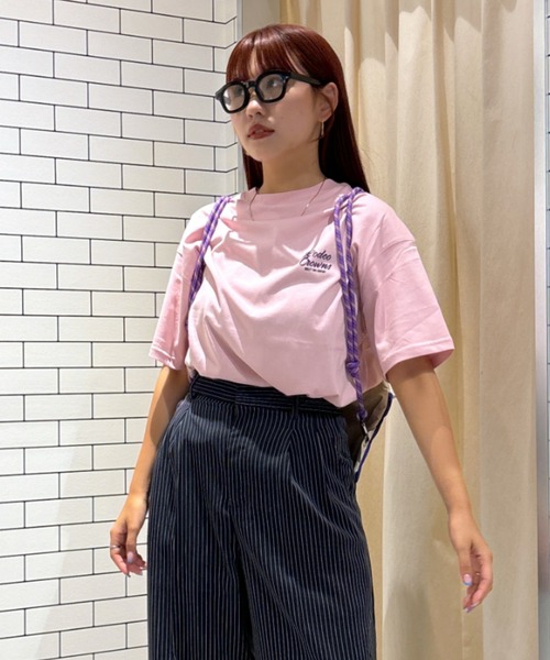 boohoo レギュラーフィット ローズステムプリントTシャツ boohoo レギュラーフィット ローズステムプリントTシャツ