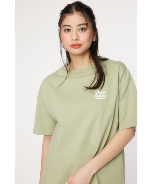 boohoo レギュラーフィット ローズステムプリントTシャツ Regular Fit Rose Graphic T-shirt | boohoo CA
