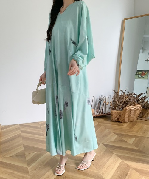 ワンピース Vネックプリント長袖ロングワンピース : ZOZOTOWN Yahoo!店