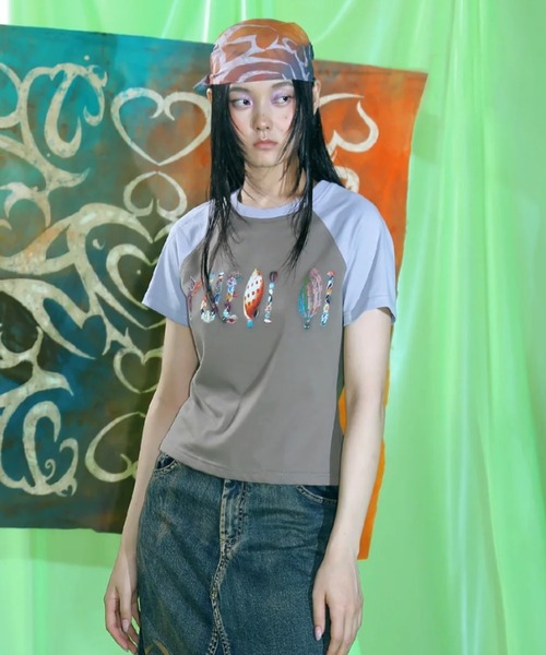 tシャツ Yueqi Qi/ユェチ・チ/CONCH LOGO T-SHIRT レディース メンズ