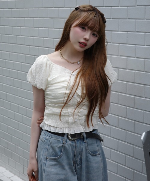 Ada. ブラウス シャツ 2WAY ボタンデザイン ふんわり フリル