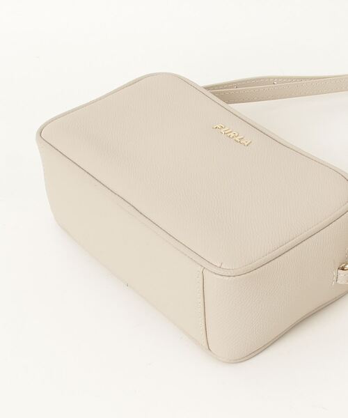 FURLA ベージュ レザー ショルダーバッグ 美品】FURLA ベージュ レザー ショルダーバッグ