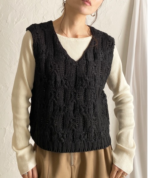 She's Closet ベスト ジレ ローゲージケーブル手編み風vネックショート