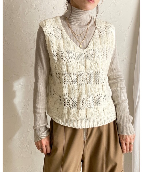 She's Closet ベスト ジレ ローゲージケーブル手編み風vネックショート
